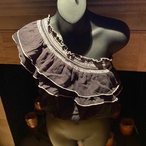 Black off shoulder top large. Slightly used